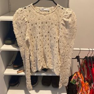 ZARA Puff sleeve knit worn once size M